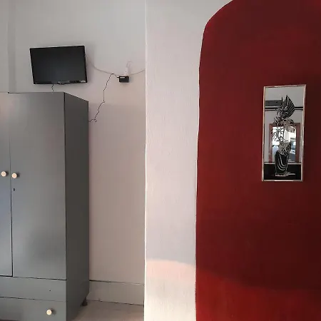 Aparthotel Lola's In